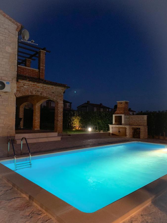 Villa Stella Svetvinčenat Exteriör bild