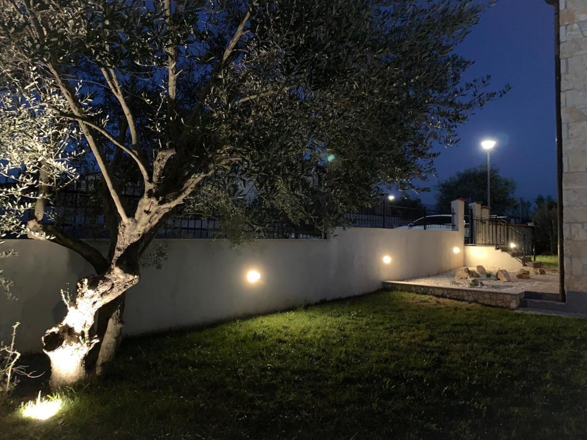 Villa Stella Svetvinčenat Exteriör bild